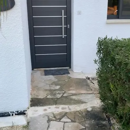Anna Maria Villa *