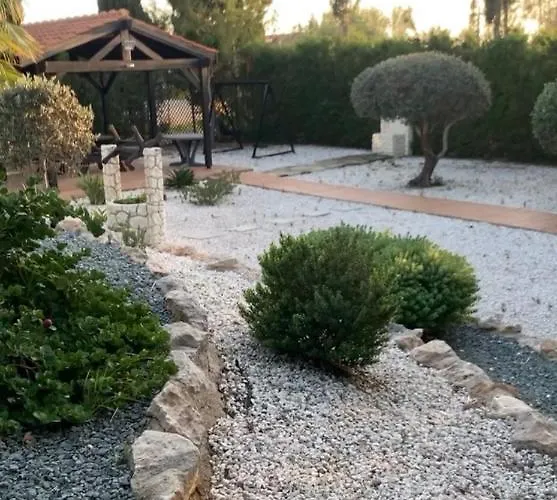 Anna Maria * Coral Bay