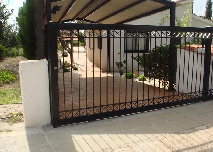 Anna Maria * Coral Bay