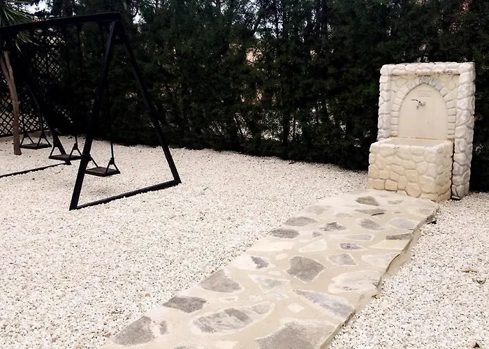 Villa Anna Maria Coral Bay